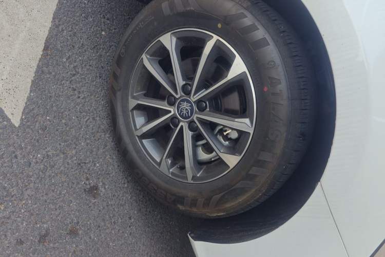 Used BYD Qin PLUS 2024 HONOR Edition DM-i 55KM Leading Model Exterior 4