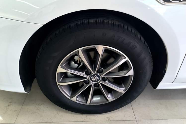 Used BYD Qin PLUS 2024 HONOR Edition DM-i 55KM Leading Model Exterior 4