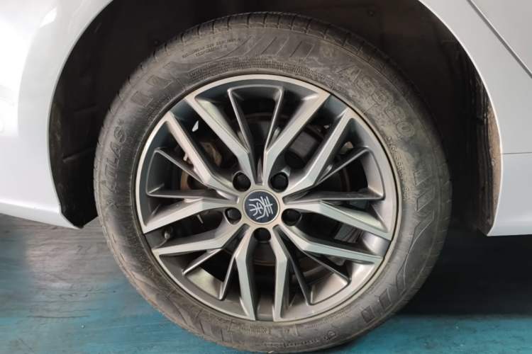 Used BYD Qin PLUS 2024 HONOR Edition DM-i 120KM Leading Model Exterior 5