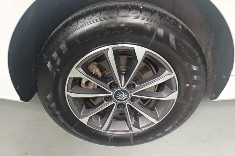 Used BYD Qin PLUS 2024 HONOR Edition DM-i 55KM Leading Model Exterior 5