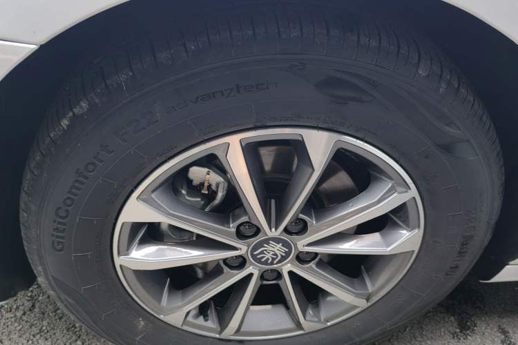 Used BYD Qin PLUS 2024 HONOR Edition DM-i 55KM Leading Model Exterior 5