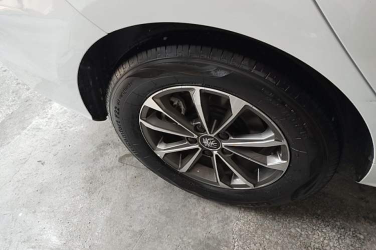 Used BYD Qin PLUS 2024 HONOR Edition DM-i 55KM Leading Model Exterior 5