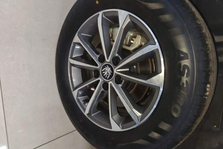Used BYD Qin PLUS 2024 HONOR Edition DM-i 55KM Leading Model Exterior 5