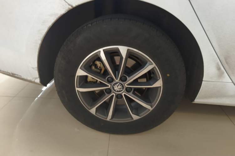 Used BYD Qin PLUS 2024 HONOR Edition DM-i 55KM Leading Model Exterior 5