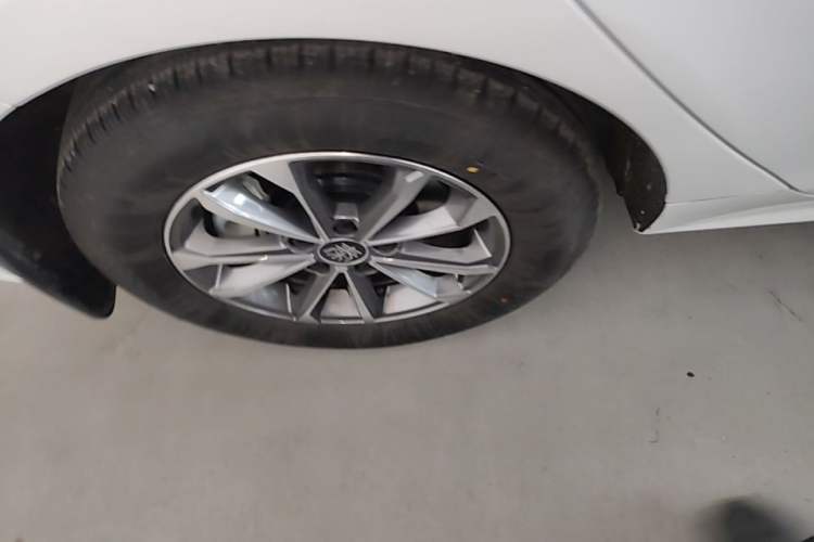 Used BYD Qin PLUS 2024 HONOR Edition DM-i 55KM Leading Model Exterior 5