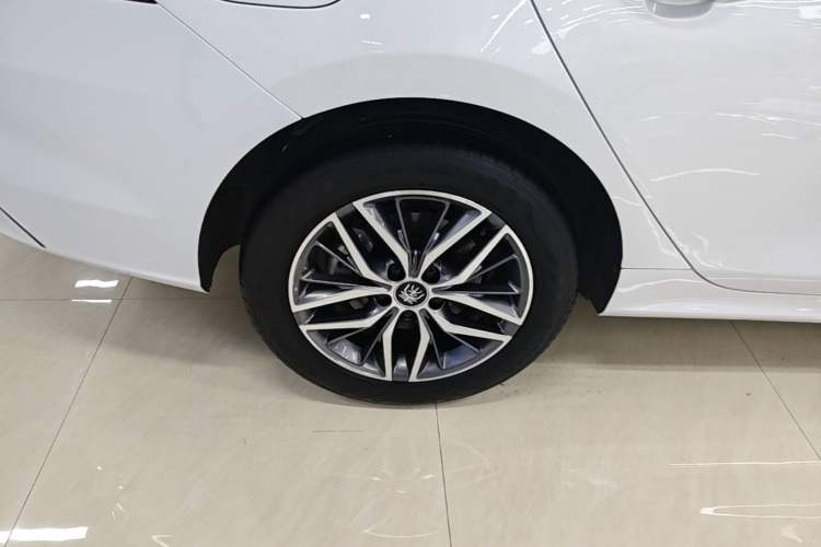 Used BYD Qin PLUS 2024 HONOR Edition DM-i 120KM Beyond Model Exterior 5