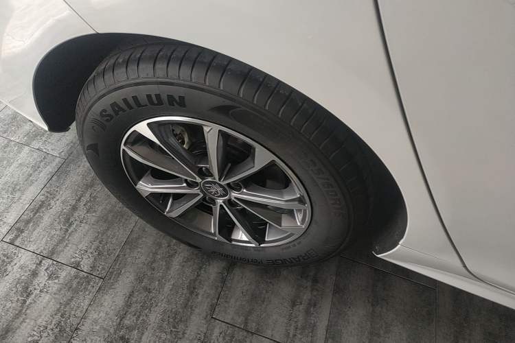 Used BYD Qin PLUS 2024 HONOR Edition DM-i 55KM Leading Model Exterior 5