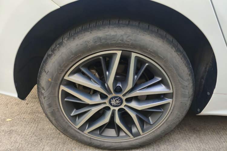Used BYD Qin PLUS 2024 Honor Edition EV 510KM Leading Model Exterior 5