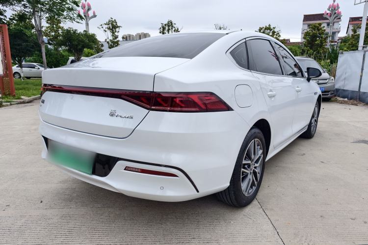 Used BYD Qin PLUS 2024 Honor Edition EV 420KM Beyond Model Exterior 6