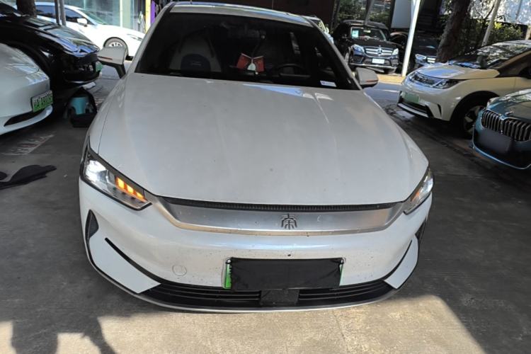 Used BYD Qin PLUS 2024 Honor Edition EV 420KM Beyond Model Front
