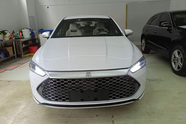 Used BYD Qin PLUS 2024 HONOR Edition DM-i 55KM Leading Model Front