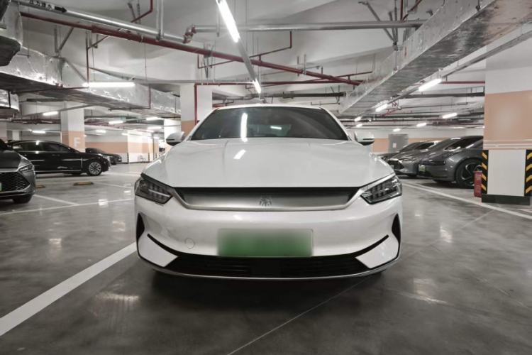 Used BYD Qin PLUS 2024 Honor Edition EV 510KM Leading Model Front