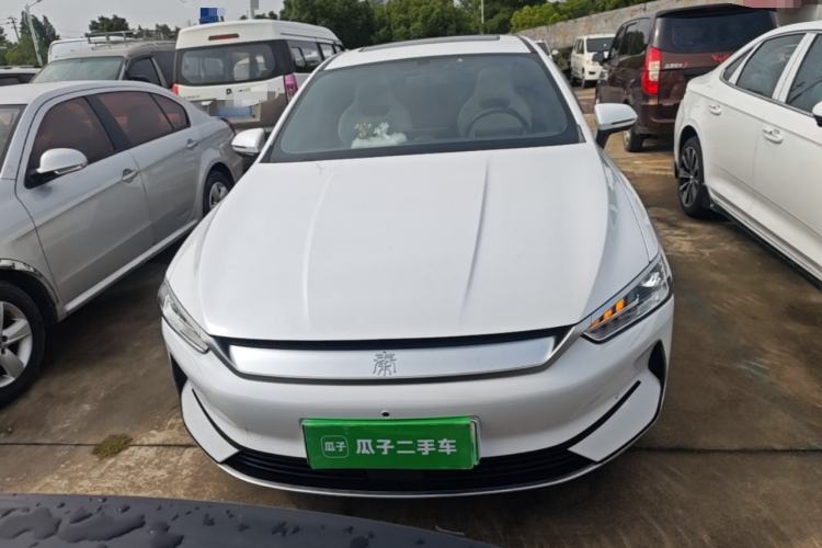 Used BYD Qin PLUS 2024 Honor Edition EV 420KM Beyond Model Front