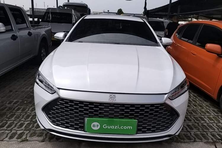 Used BYD Qin PLUS 2024 HONOR Edition DM-i 55KM Leading Model Front