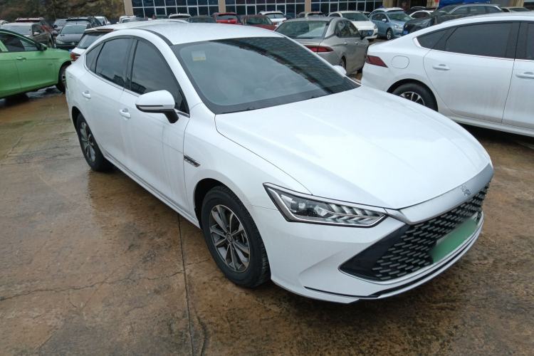 Used BYD Qin PLUS 2024 HONOR Edition DM-i 55KM Leading Model Front Right 45 Deg