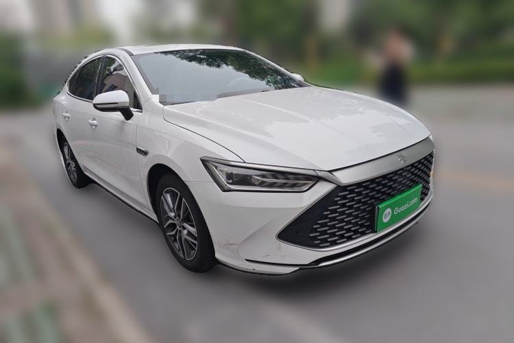 Used BYD Qin PLUS 2024 HONOR Edition DM-i 55KM Beyond Model Front Right 45 Deg