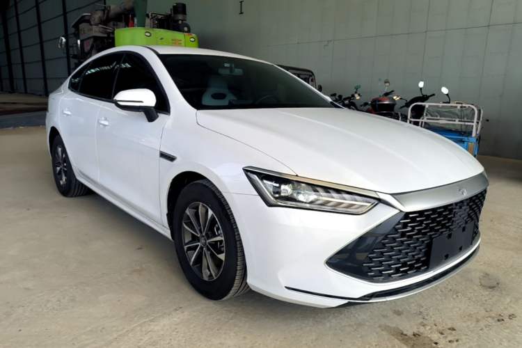 Used BYD Qin PLUS 2024 HONOR Edition DM-i 55KM Leading Model Front Right 45 Deg