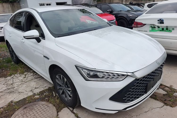 Used BYD Qin PLUS 2024 HONOR Edition DM-i 55KM Leading Model Front Right 45 Deg