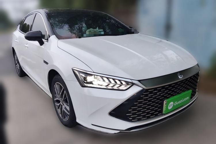 Used BYD Qin PLUS 2024 HONOR Edition DM-i 55KM Beyond Model Front Right 45 Deg