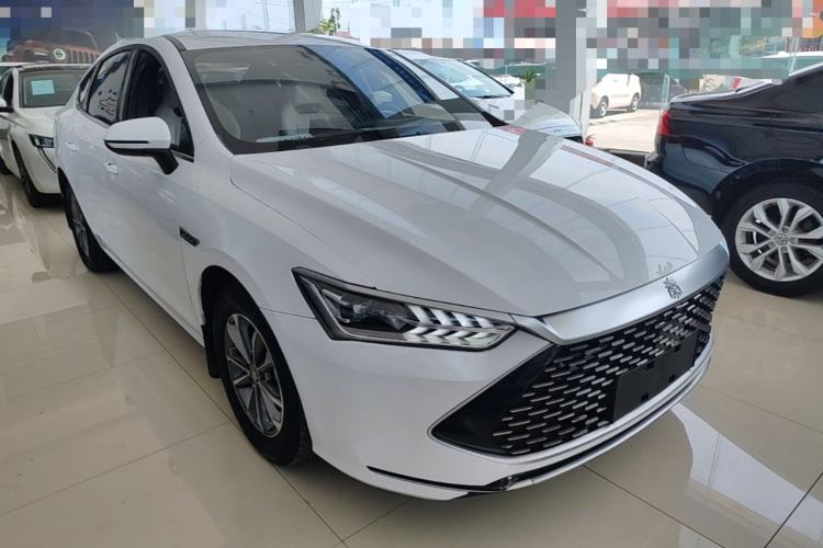 Used BYD Qin PLUS 2024 HONOR Edition DM-i 55KM Leading Model Front Right 45 Deg