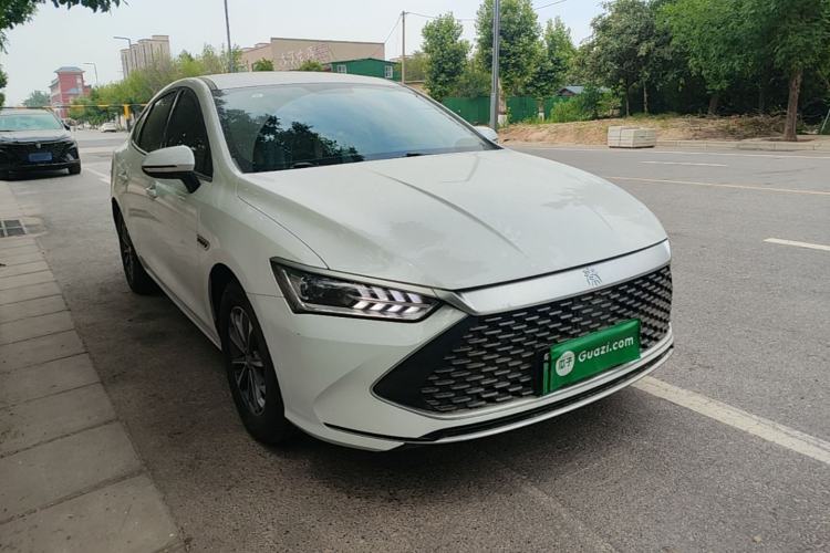 Used BYD Qin PLUS 2024 HONOR Edition DM-i 55KM Leading Model Front Right 45 Deg