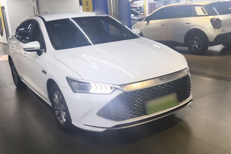 Used BYD Qin PLUS 2024 HONOR Edition DM-i 55KM Leading Model Front Right 45 Deg