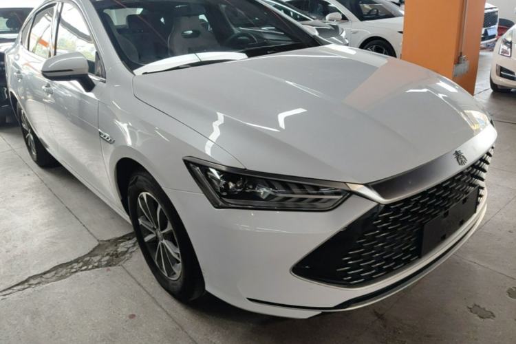 Used BYD Qin PLUS 2024 HONOR Edition DM-i 55KM Leading Model Front Right 45 Deg