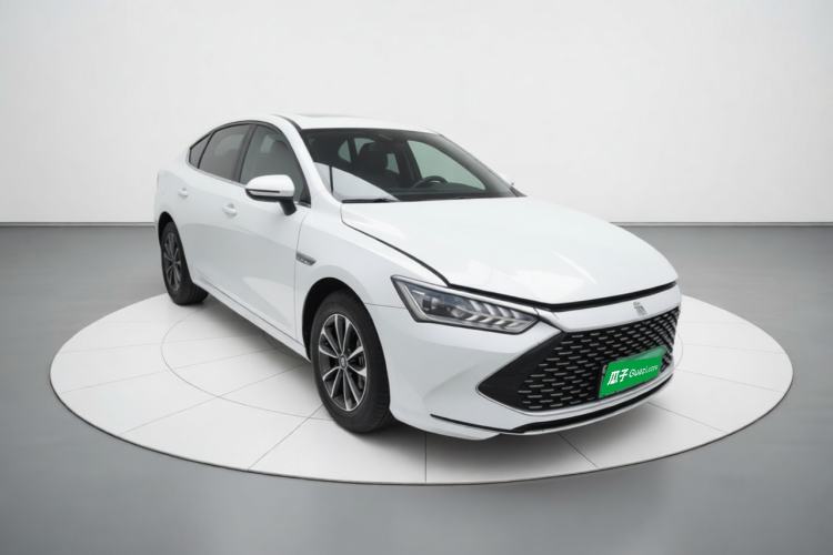 Used BYD Qin PLUS 2024 HONOR Edition DM-i 55KM Leading Model Front Right 45 Deg
