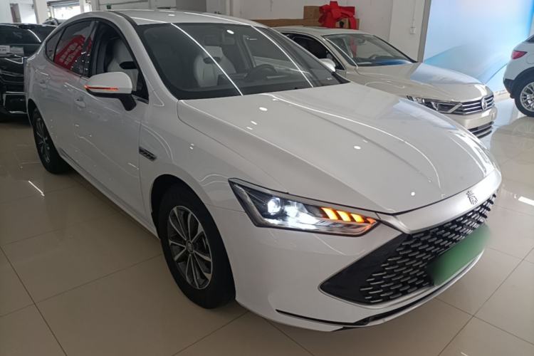 Used BYD Qin PLUS 2024 HONOR Edition DM-i 55KM Leading Model Front Right 45 Deg