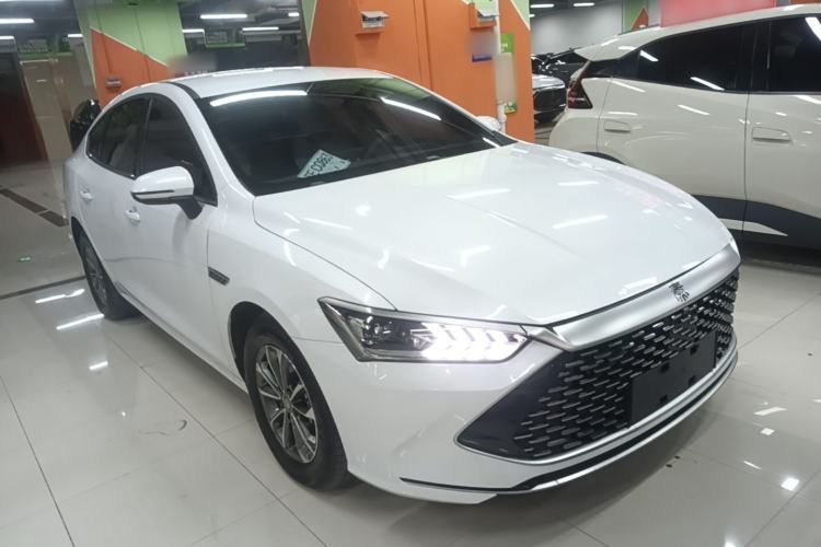 Used BYD Qin PLUS 2024 HONOR Edition DM-i 55KM Leading Model Front Right 45 Deg