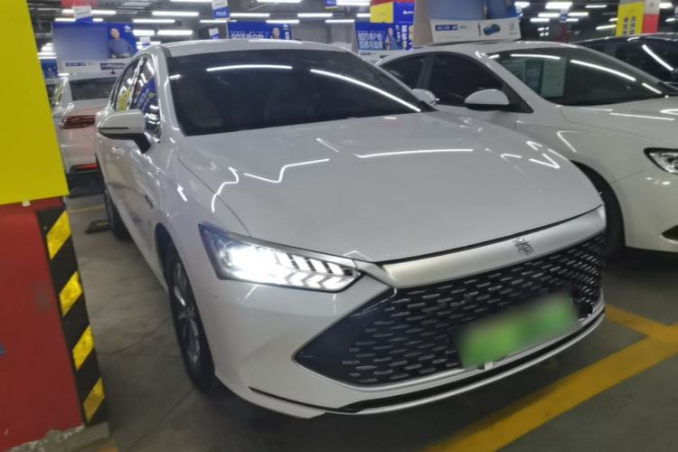 Used BYD Qin PLUS 2024 HONOR Edition DM-i 55KM Leading Model Front Right 45 Deg