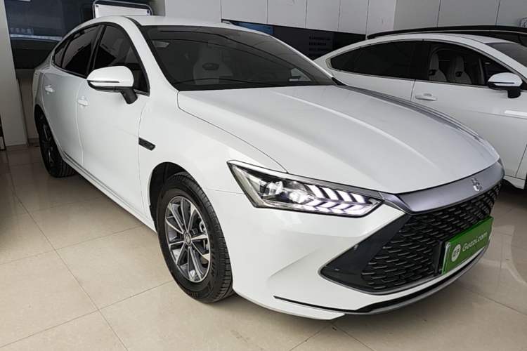 Used BYD Qin PLUS 2024 HONOR Edition DM-i 55KM Leading Model Front Right 45 Deg