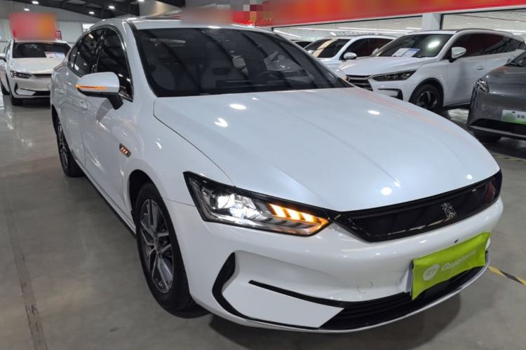 Used BYD Qin PLUS 2024 Honor Edition EV 420KM Beyond Model Front Right 45 Deg