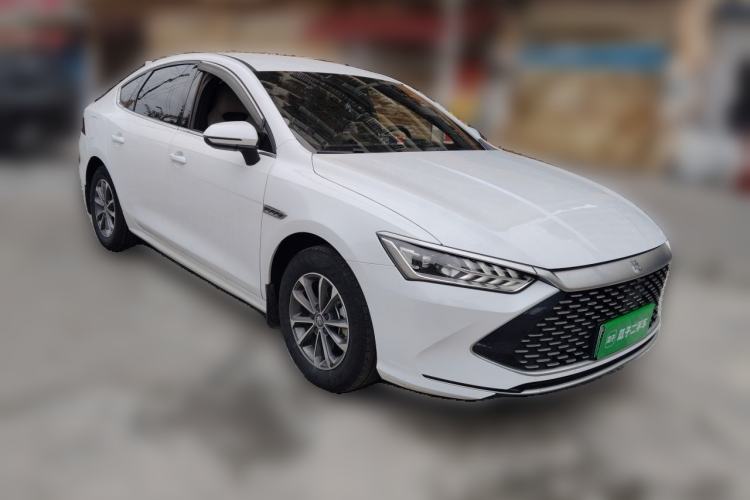 Used BYD Qin PLUS 2024 HONOR Edition DM-i 55KM Leading Model Front Right 45 Deg