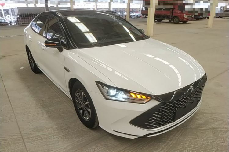 Used BYD Qin PLUS 2024 HONOR Edition DM-i 55KM Leading Model Front Right 45 Deg