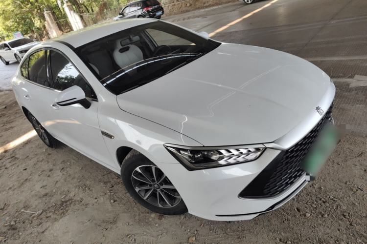 Used BYD Qin PLUS 2024 HONOR Edition DM-i 55KM Leading Model Front Right 45 Deg
