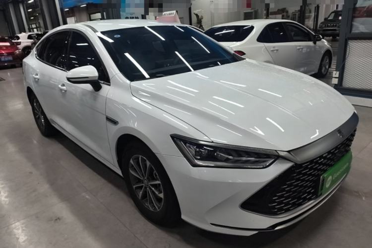 Used BYD Qin PLUS 2024 HONOR Edition DM-i 55KM Leading Model Front Right 45 Deg
