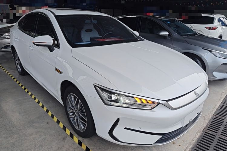 Used BYD Qin PLUS 2024 Honor Edition EV 420KM Beyond Model Front Right 45 Deg