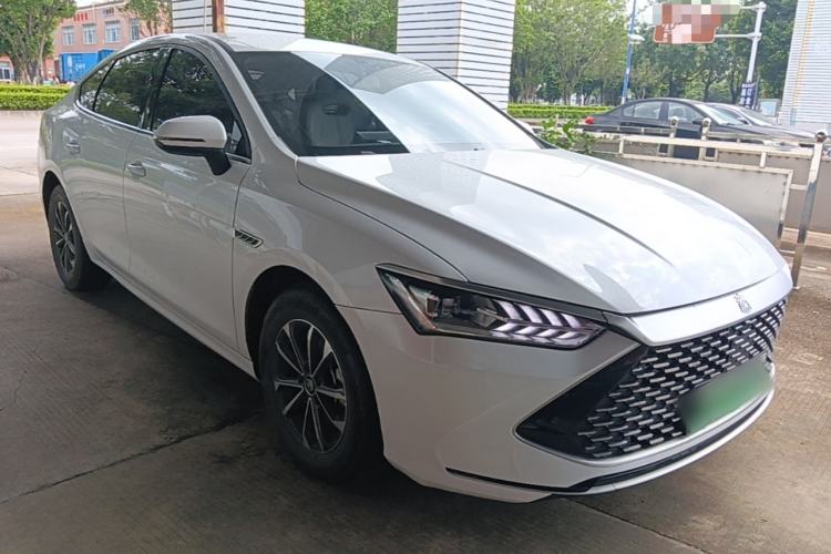 Used BYD Qin PLUS 2024 HONOR Edition DM-i 55KM Leading Model Front Right 45 Deg