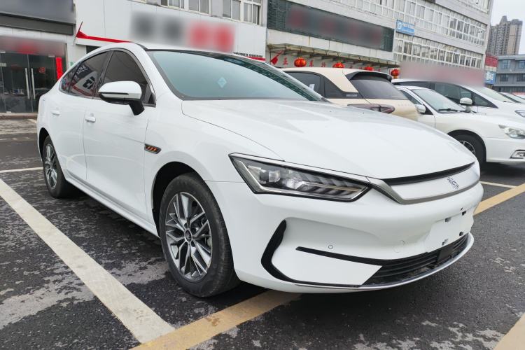 Used BYD Qin PLUS 2024 Honor Edition EV 510KM Beyond Model Front Right 45 Deg