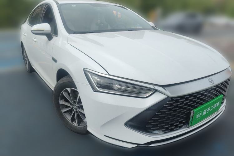 Used BYD Qin PLUS 2024 HONOR Edition DM-i 55KM Leading Model Front Right 45 Deg