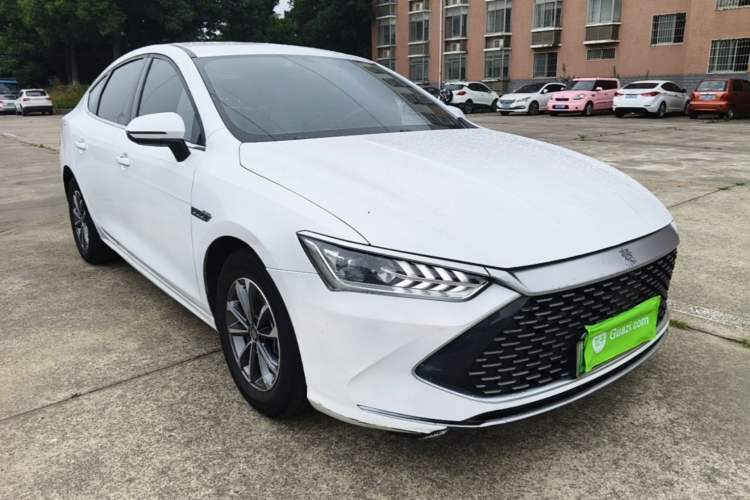 Used BYD Qin PLUS 2024 HONOR Edition DM-i 55KM Leading Model Front Right 45 Deg