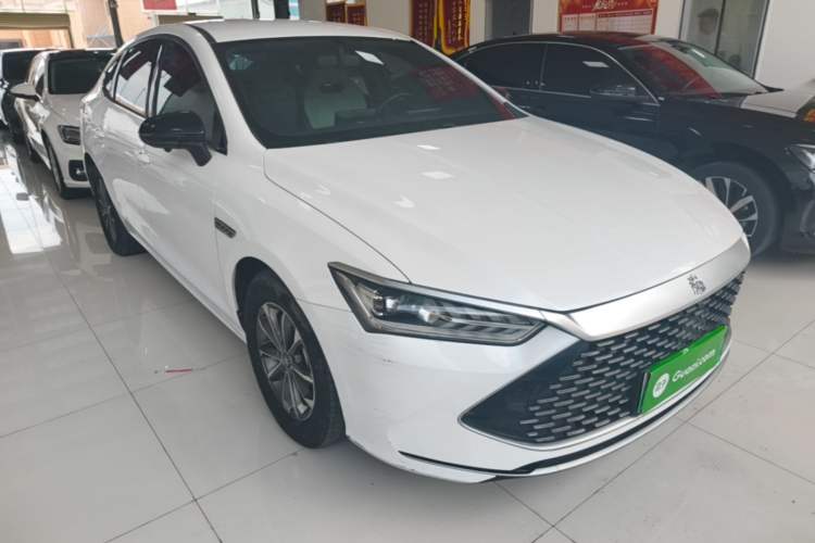 Used BYD Qin PLUS 2024 HONOR Edition DM-i 55KM Leading Model Front Right 45 Deg