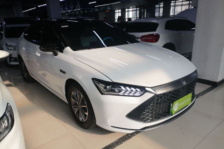 Used BYD Qin PLUS 2024 HONOR Edition DM-i 55KM Leading Model Front Right 45 Deg