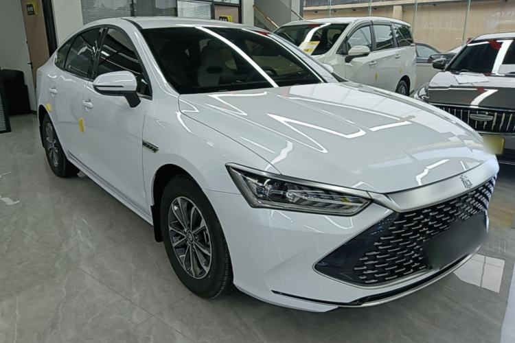 Used BYD Qin PLUS 2024 HONOR Edition DM-i 55KM Leading Model Front Right 45 Deg