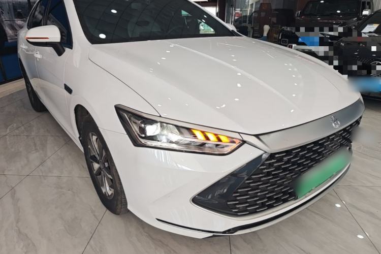 Used BYD Qin PLUS 2024 HONOR Edition DM-i 55KM Leading Model Front Right 45 Deg