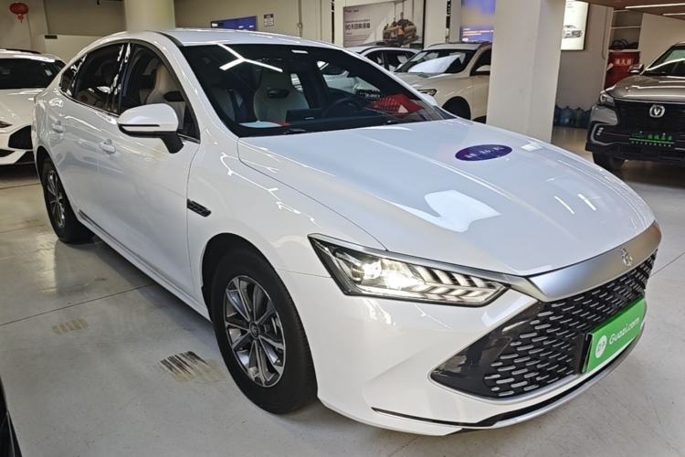 Used BYD Qin PLUS 2024 HONOR Edition DM-i 55KM Leading Model Front Right 45 Deg
