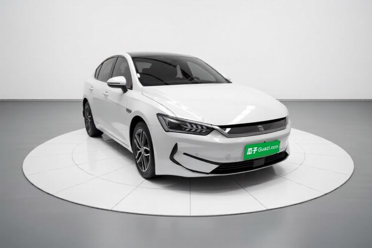 Used BYD Qin PLUS 2024 Honor Edition EV 510KM Beyond Model Front Right 45 Deg