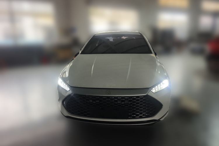 Used BYD Qin PLUS 2024 HONOR Edition DM-i 55KM Leading Model Front