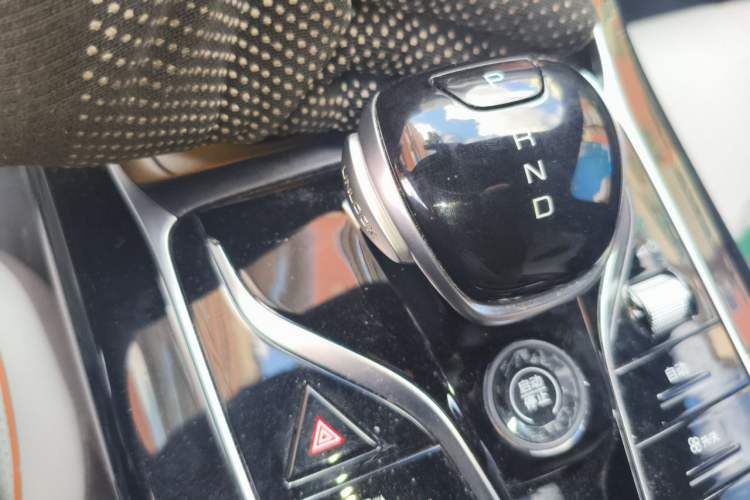 Used BYD Qin PLUS 2024 Honor Edition EV 510KM Beyond Model Gear Lever